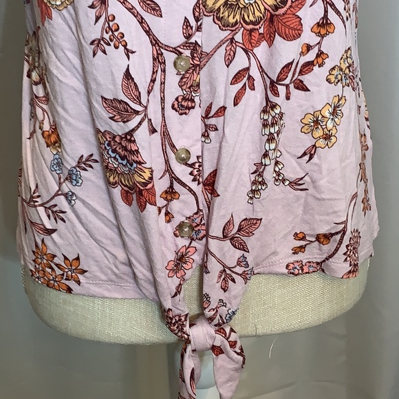 Maurices Flora Button Down Tie Front Top - Picture 2 of 8